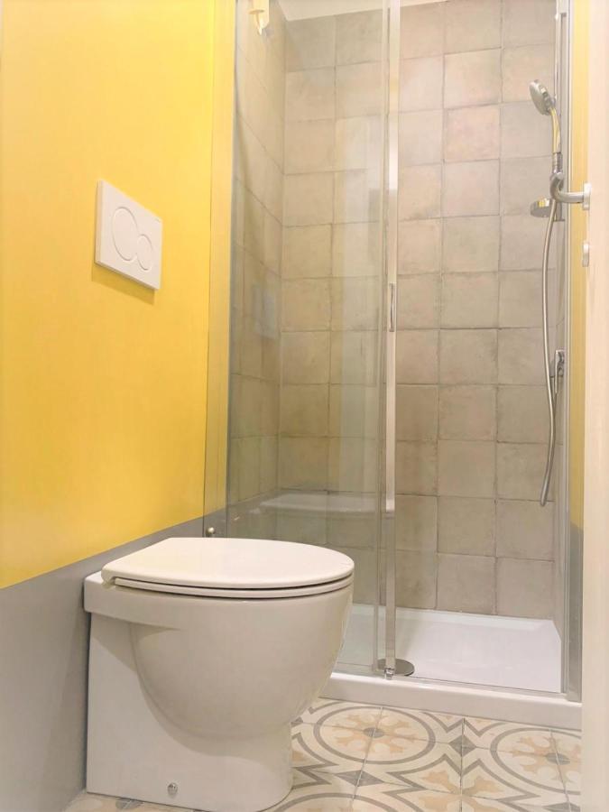 Отель Magic Door Рим Экстерьер фото